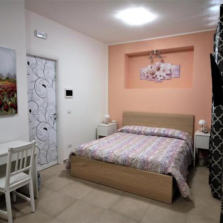 La Rosatea Rooms Монреале Екстериор снимка